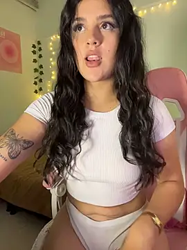 violet-333 online show from February 13, 2026, 2:17 pm