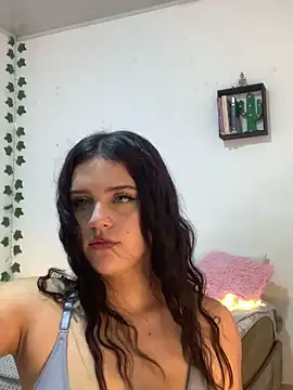 violet-333 online show from January 23, 2025, 7:18 pm