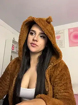 violet-333 online show from July 31, 2026, 6:38 pm