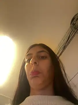 cristel 17 online show from November 29, 2025, 4:51 pm