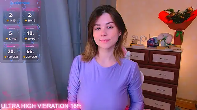 Snapshot of cutie_mili chatting on October 3, 2025, 7:43 am cutie mili online show from October 3, 2025, 7:43 am