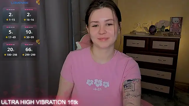 cutie mili online show from February 14, 2026, 11:21 am