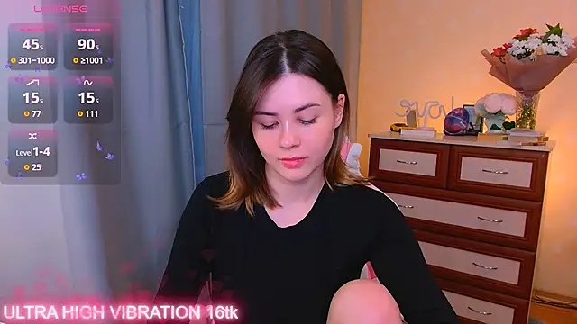 Snapshot of cutie_mili chatting on October 13, 2025, 8:27 am cutie mili online show from October 13, 2025, 8:27 am