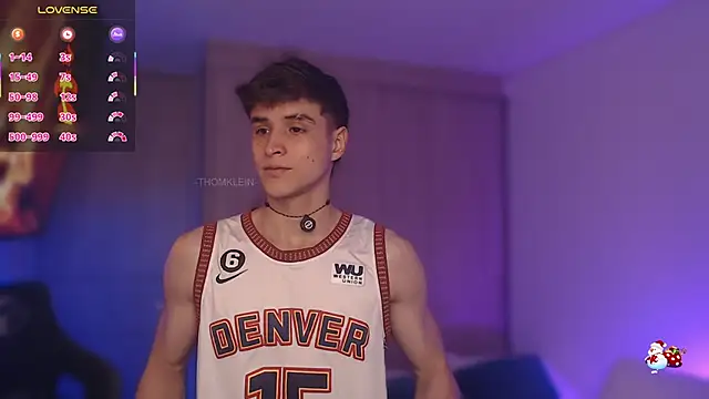 Snapshot of thomklein chatting on November 22, 2025, 9:19 am thomklein online show from November 22, 2025, 9:19 am