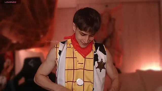 thomklein online show from October 30, 2025, 7:22 pm