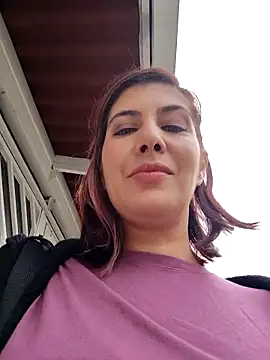 Snapshot of scarlett_moore chatting on November 15, 2025, 2:10 pm scarlett moore online show from November 15, 2025, 2:10 pm