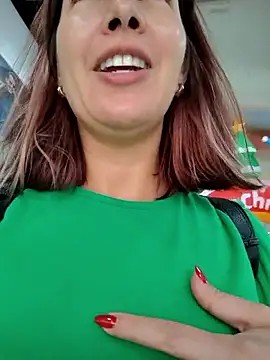 Snapshot of scarlett_moore chatting on December 1, 2025, 3:02 pm scarlett moore online show from December 1, 2025, 3:02 pm