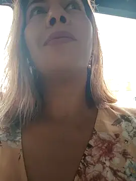 Snapshot of scarlett_moore chatting on October 12, 2025, 3:35 pm scarlett moore online show from October 12, 2025, 3:35 pm