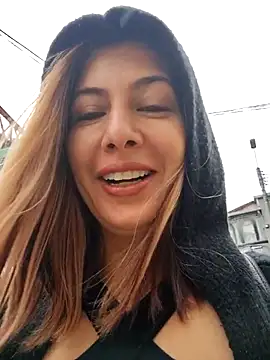 scarlett moore online show from February 1, 2026, 4:05 pm