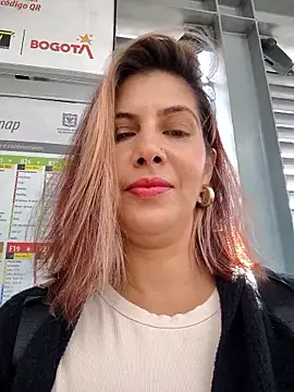 Snapshot of scarlett_moore chatting on October 24, 2025, 2:49 pm scarlett moore online show from October 24, 2025, 2:49 pm