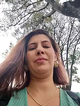 Snapshot of scarlett_moore chatting on October 25, 2025, 2:39 pm scarlett moore online show from October 25, 2025, 2:39 pm