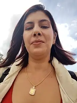 Snapshot of scarlett_moore chatting on October 27, 2025, 2:07 pm scarlett moore online show from October 27, 2025, 2:07 pm