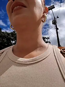 Snapshot of scarlett_moore chatting on November 26, 2025, 3:23 pm scarlett moore online show from November 26, 2025, 3:23 pm