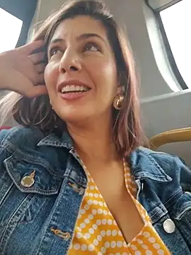 Snapshot of scarlett_moore chatting on September 28, 2025, 2:02 pm scarlett moore online show from September 28, 2025, 2:02 pm