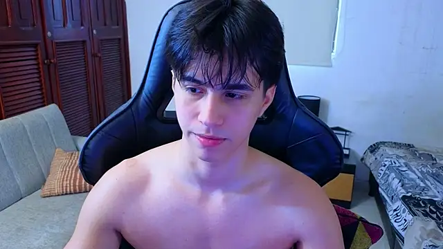 Snapshot of carl_dixon chatting on December 19, 2025, 9:17 pm carl dixon online show from December 19, 2025, 9:17 pm