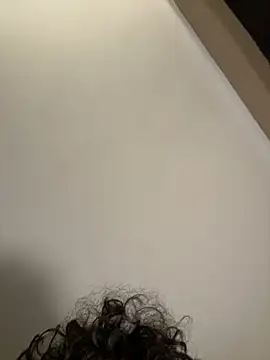 Skinnyywithbigdick online show from February 2, 2025, 9:23 pm