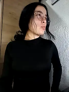 EmilySwaan online show from January 23, 2025, 3:48 am