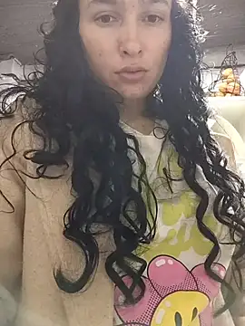 EmilySwaan online show from October 22, 2025, 10:19 pm
