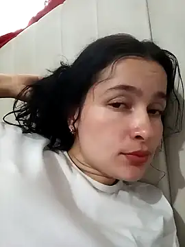 EmilySwaan online show from December 15, 2024, 9:20 pm