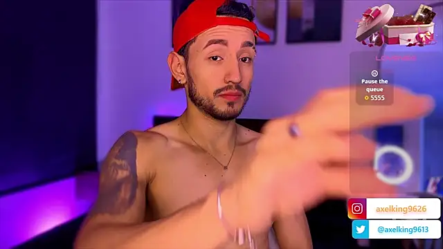 AxelKing1326 online show from February 14, 2026, 12:22 am