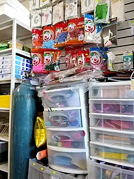 Mia Novikov online show from December 4, 2025, 9:58 pm