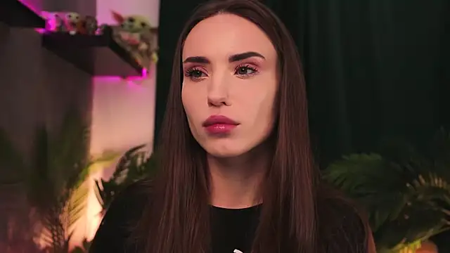 Snapshot of BabyYoda- chatting on March 13, 2025, 6:37 am BabyYoda- online show from March 13, 2025, 6:37 am