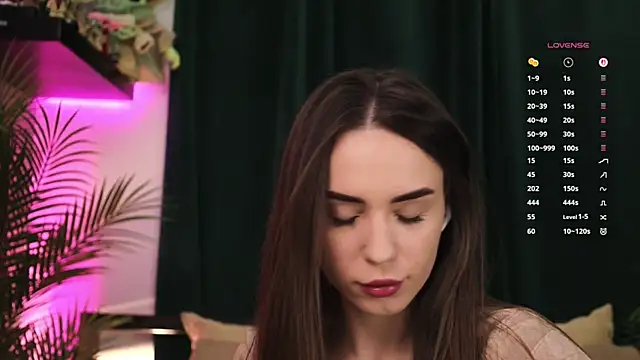 Snapshot of BabyYoda- chatting on November 4, 2025, 6:11 pm BabyYoda- online show from November 4, 2025, 6:11 pm