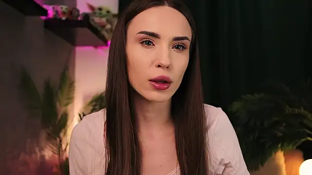 Snapshot of BabyYoda- chatting on March 6, 2025, 2:41 am BabyYoda- online show from March 6, 2025, 2:41 am