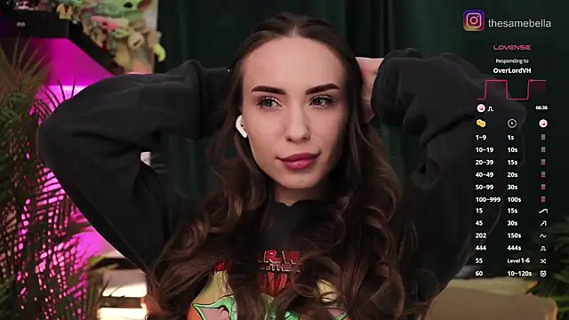 Snapshot of BabyYoda- chatting on October 27, 2025, 5:03 pm BabyYoda- online show from October 27, 2025, 5:03 pm