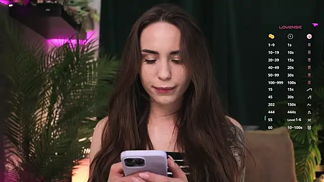 Snapshot of BabyYoda- chatting on September 20, 2025, 4:01 pm BabyYoda- online show from September 20, 2025, 4:01 pm