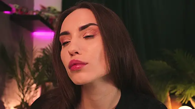 Snapshot of BabyYoda- chatting on March 19, 2025, 11:57 pm BabyYoda- online show from March 19, 2025, 11:57 pm