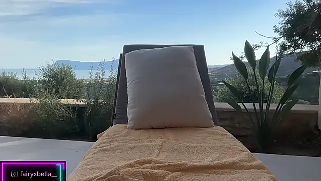 Snapshot of xxbabyxgiiirlxx chatting on October 2, 2025, 6:28 am xxbabyxgiiirlxx online show from October 2, 2025, 6:28 am