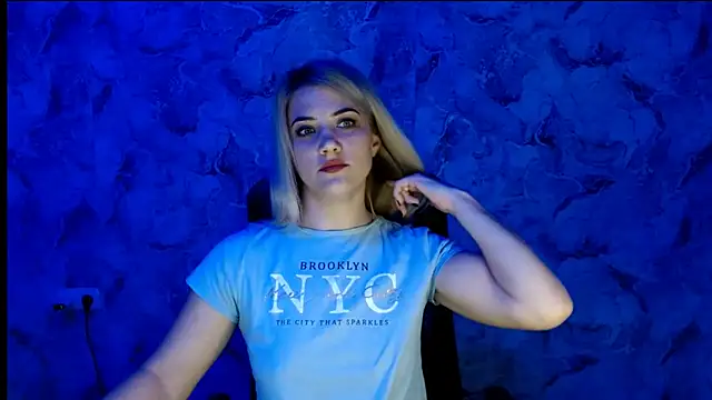 Snapshot of nika_gold1 chatting on November 6, 2025, 9:08 pm nika gold1 online show from November 6, 2025, 9:08 pm