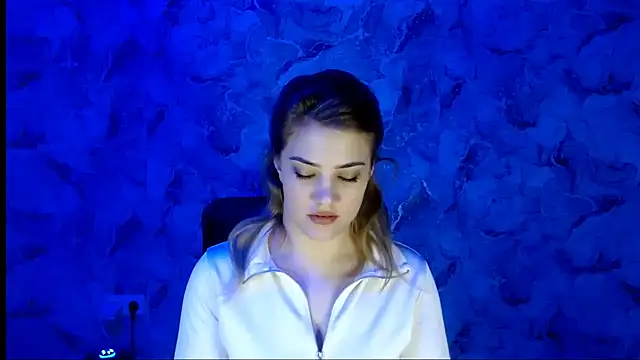 Snapshot of nika_gold1 chatting on February 27, 2026, 3:12 pm nika gold1 online show from February 27, 2026, 3:12 pm