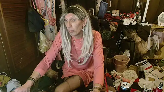 Ombeline1 online show from January 8, 2026, 6:36 pm