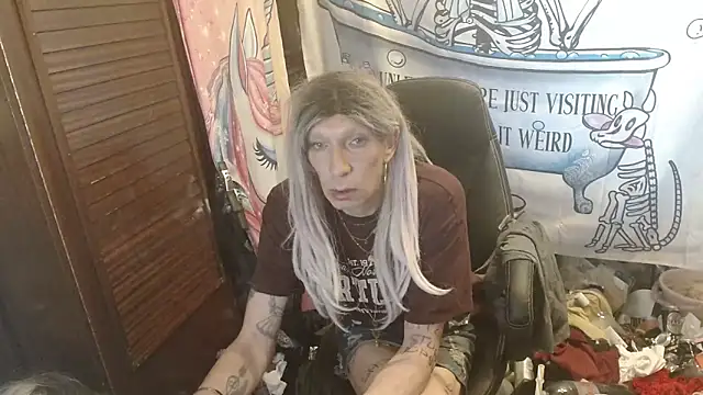 Ombeline1 online show from April 3, 2026, 7:59 am