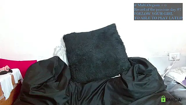 Hot Candy  online show from March 17, 2026, 2:36 am