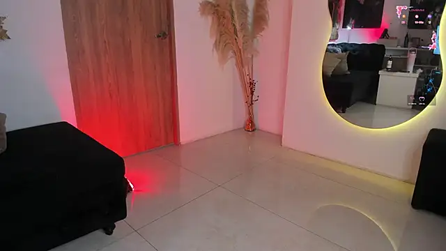 AmelyaMann online show from April 19, 2026, 6:10 pm