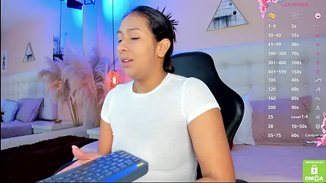 AmelyaMann online show from March 21, 2025, 12:39 pm