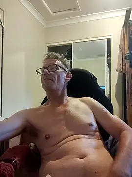 Snapshot of butseriouslykahnt chatting on February 21, 2025, 7:54 pm butseriouslykahnt online show from February 21, 2025, 7:54 pm