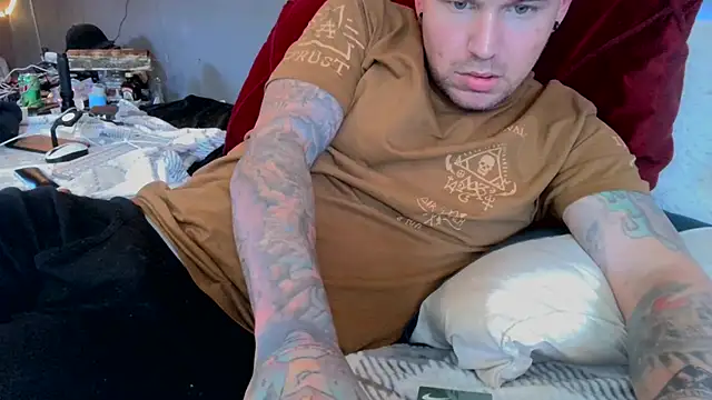 Snapshot of bigcocktat2dude603 chatting on March 10, 2025, 4:03 pm bigcocktat2dude603 online show from March 10, 2025, 4:03 pm