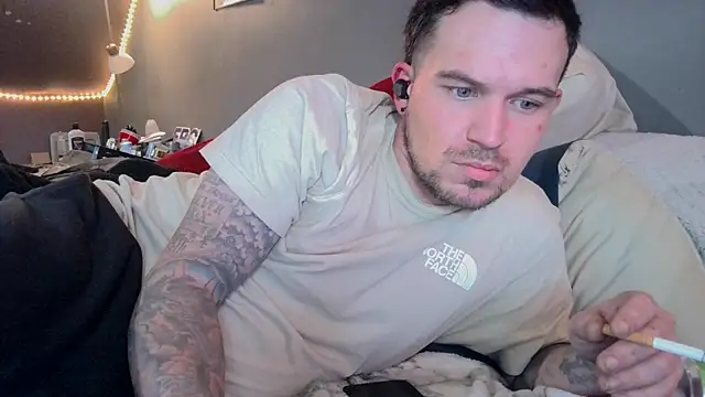 Snapshot of bigcocktat2dude603 chatting on January 16, 2025, 7:20 pm bigcocktat2dude603 online show from January 16, 2025, 7:20 pm