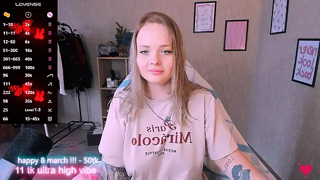 Snapshot of flower_sarah_ chatting on March 8, 2025, 1:14 pm flower sarah online show from March 8, 2025, 1:14 pm