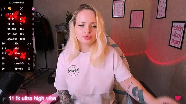 Snapshot of flower_sarah_ chatting on March 5, 2025, 7:05 am flower sarah online show from March 5, 2025, 7:05 am