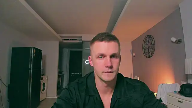 Snapshot of Samuel_Andrew chatting on September 13, 2025, 9:31 am Samuel Andrew online show from September 13, 2025, 9:31 am