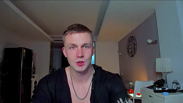Snapshot of Samuel_Andrew chatting on June 21, 2026, 2:17 am Samuel Andrew online show from June 21, 2026, 2:17 am