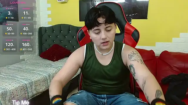 Snapshot of isabeautyx19 chatting on November 27, 2025, 2:01 am isabeautyx19 online show from November 27, 2025, 2:01 am