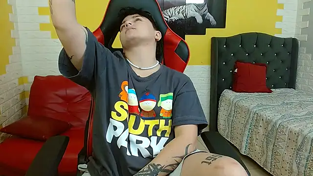 Snapshot of isabeautyx19 chatting on November 29, 2025, 2:01 am isabeautyx19 online show from November 29, 2025, 2:01 am