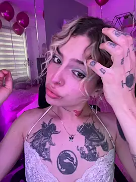 Bonnie vega online show from February 3, 2026, 9:42 pm