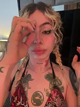 Snapshot of Bonnie_vega chatting on November 19, 2025, 9:04 pm Bonnie vega online show from November 19, 2025, 9:04 pm